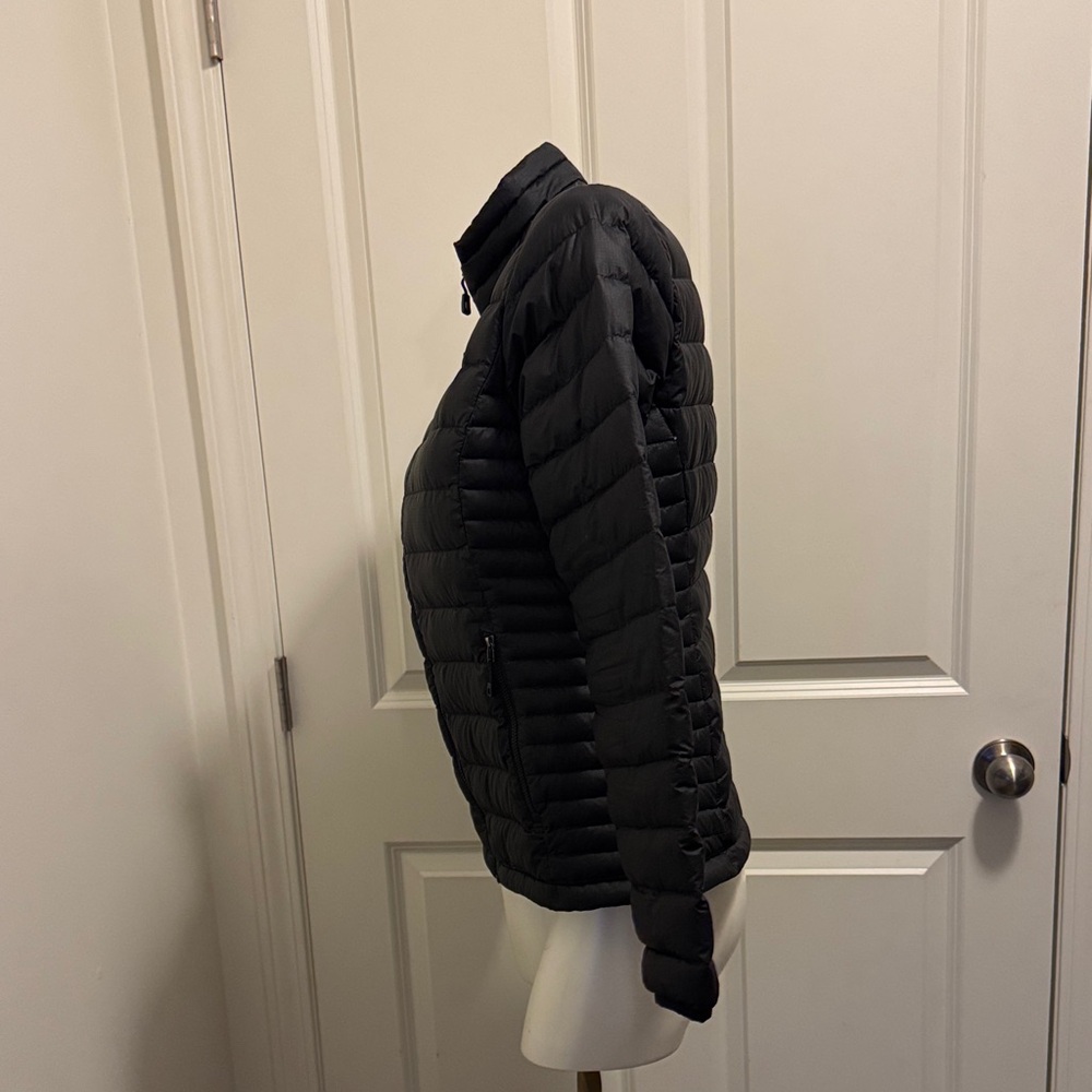 Patagonia Women's Black Puffer Jacket - Picture 8 of 12